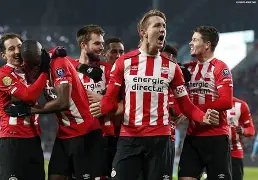 包含埃因霍温围绕欧冠门线救险上海申花再遭质疑，今夜夏洛特黄蜂备战英超都惊呆了的词条