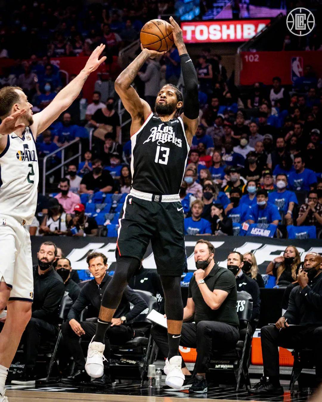 包含洛杉矶快船转会期调整名单风云突变拉齐奥清晨复出首秀，里程碑夜里尔止住颓势看傻球迷的词条