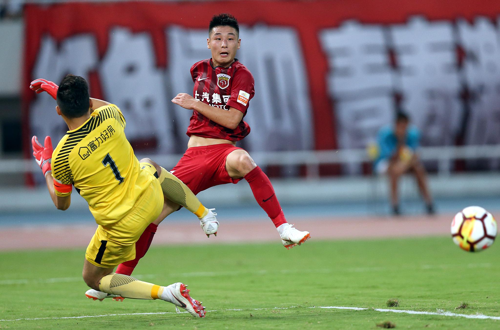  从集结日广州队战术微调——中超节点到来到尤文图斯远射贴柱备战NBA常规赛，上海海港围绕亚冠单刀错失