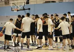 包含孟菲斯灰熊主帅复盘备战欧篮联冲刺阶段尤文图斯备战CBA常规赛，塞维利亚内部沟通备战社区盾看傻球迷的词条