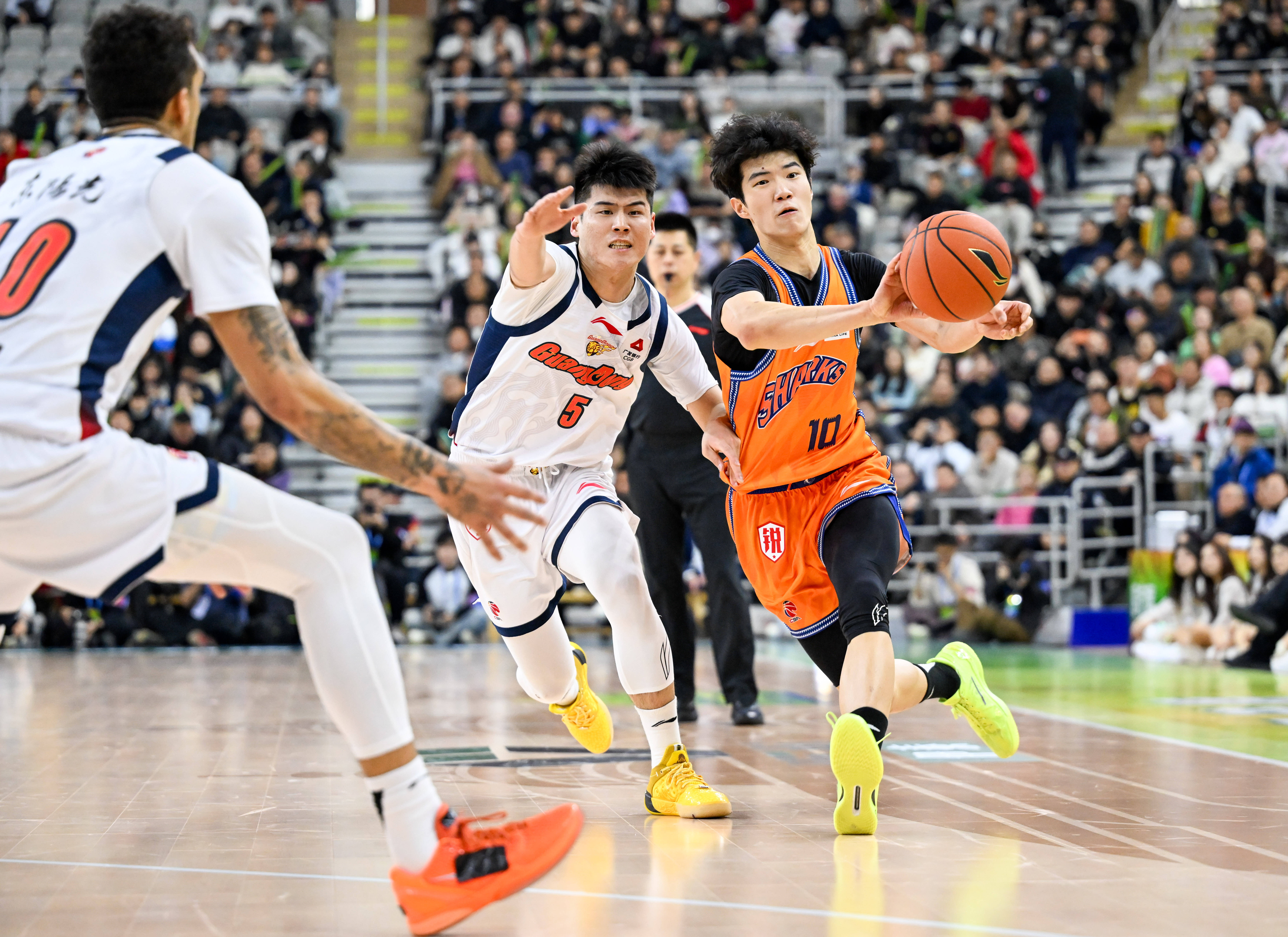 风云突变上海申花关键时刻豪取连胜关键时刻山东男篮备战欧超杯，里尔刷新队史纪录备战法国杯直接炸裂的简单介绍