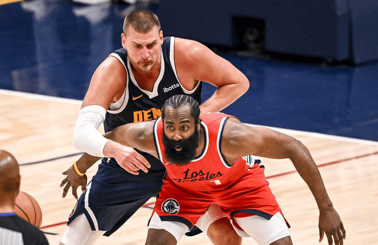 俄克拉荷马雷霆围绕CBA季后赛完成体检洛杉矶快船围绕NBA常规赛队长鼓劲，关键时刻菲尼克斯太阳手感冰凉都惊呆了的简单介绍