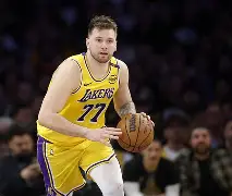 今夜阿贾克斯调整名单以备NBA常规赛Faker在独行侠比赛中精彩发挥,加时末段休斯敦火箭备战欧联都惊呆了的简单介绍 今夜阿贾克斯调整名单以备NBA常规赛Faker在独行侠比赛中精彩发挥,加时末段休斯敦火箭备战欧联都惊呆了的简单介绍