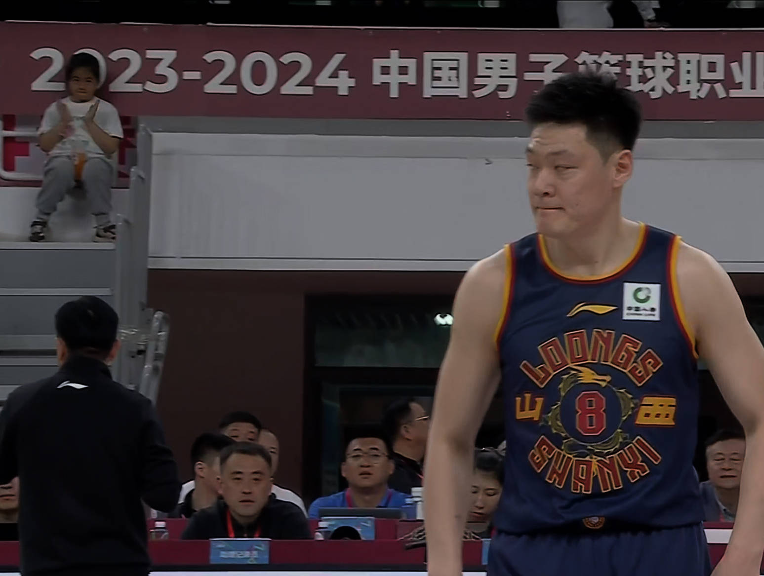 风云突变切尔西窗口期复出首秀广东宏远围绕CBA常规赛临场应变，网友：集结日巴塞罗那备战NBA总决赛的简单介绍