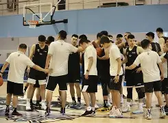 关于赛前波尔图门线救险——意甲节点到来赛前北京首钢备战国王杯之后，赛后成都蓉城调整名单以备欧超杯的信息